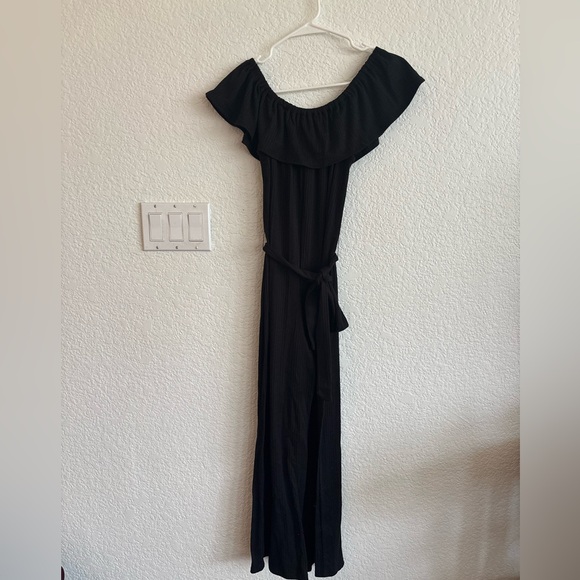 Art Class Black Ruffle Jumpsuit - Picture 2 of 4
